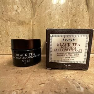 New in box - Fresh Black Tea Age-Delay Eye Concentrate